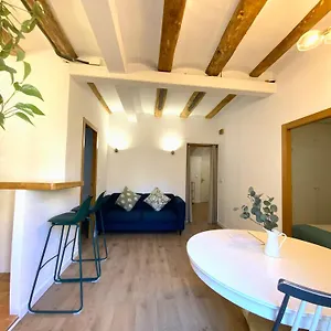 cozy-apartment-old-town-girona.topcostabravahotels.com/